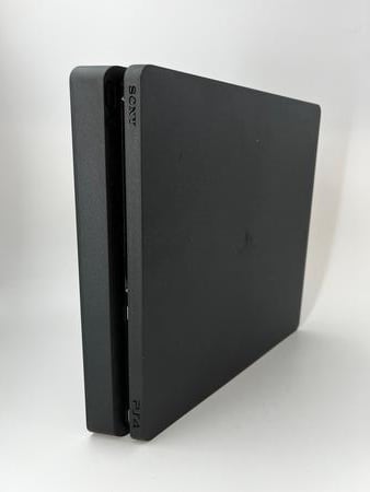 PLAYSTATION 4 CONSOLE