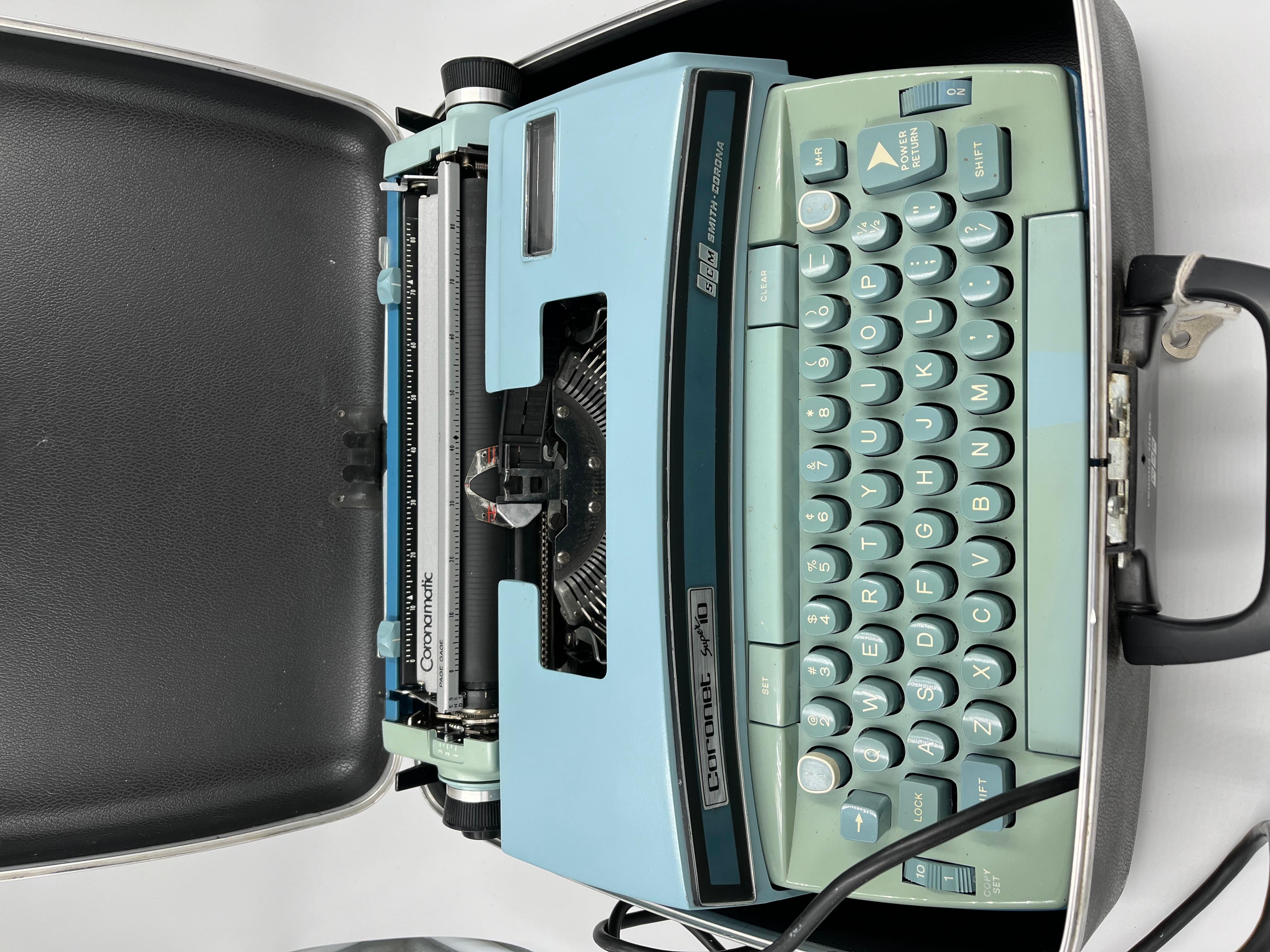 Vintage Coronet Super 10 - Coronamatic Electric Typewriter (Smith- Corona) Blue